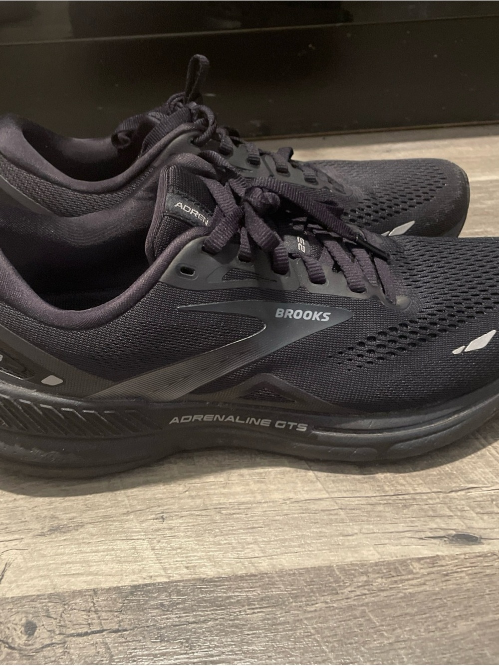 Brooks Adrenaline GTS 23 Men's 9D Black Ebony - Picture 2 of 8